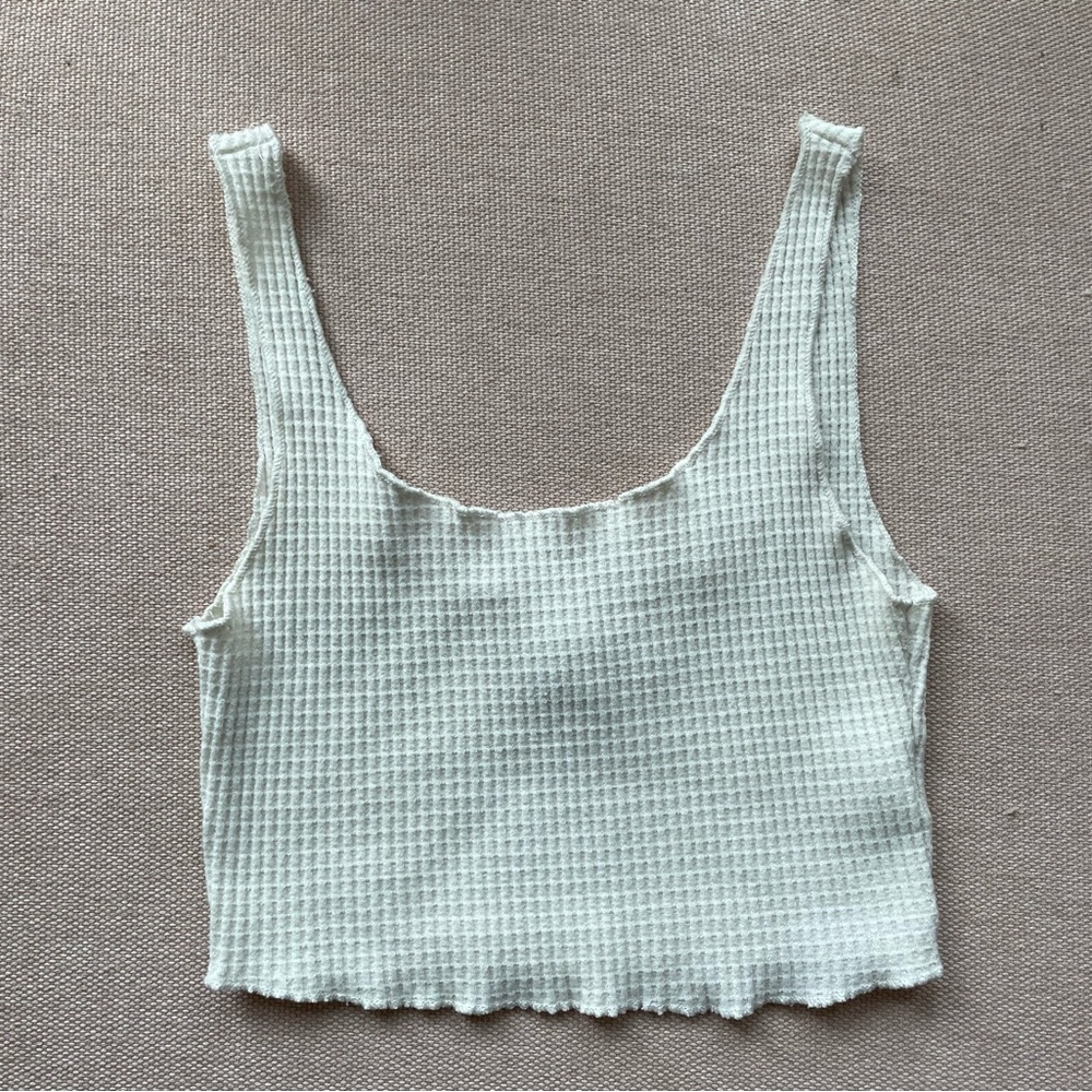 XS/S white waffle-knit crop top